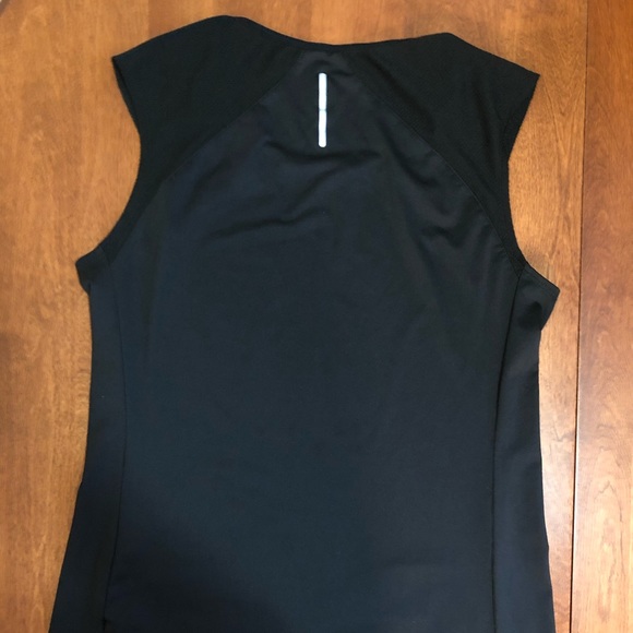 Black Running Tank - Picture 4 of 7